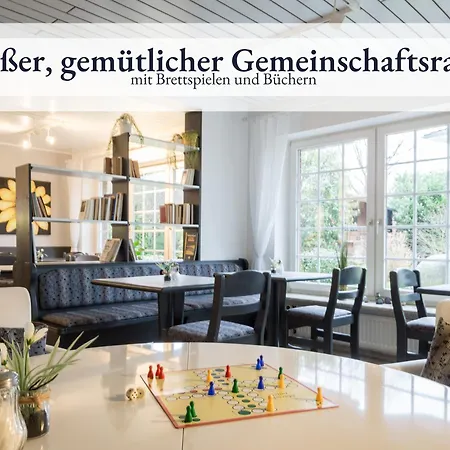 Blumenvilla 5 Mit Kueche, Balkon, Sauna Und Garten Schneverdingen